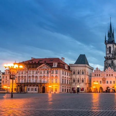 Bright Central Urban Escape #11 * براغ
